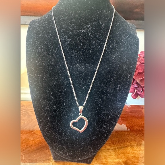 Steel By Design Jewelry - Women's Stainless QVC Steel by Design Silver Heart Pendant Necklace 18” NWOT